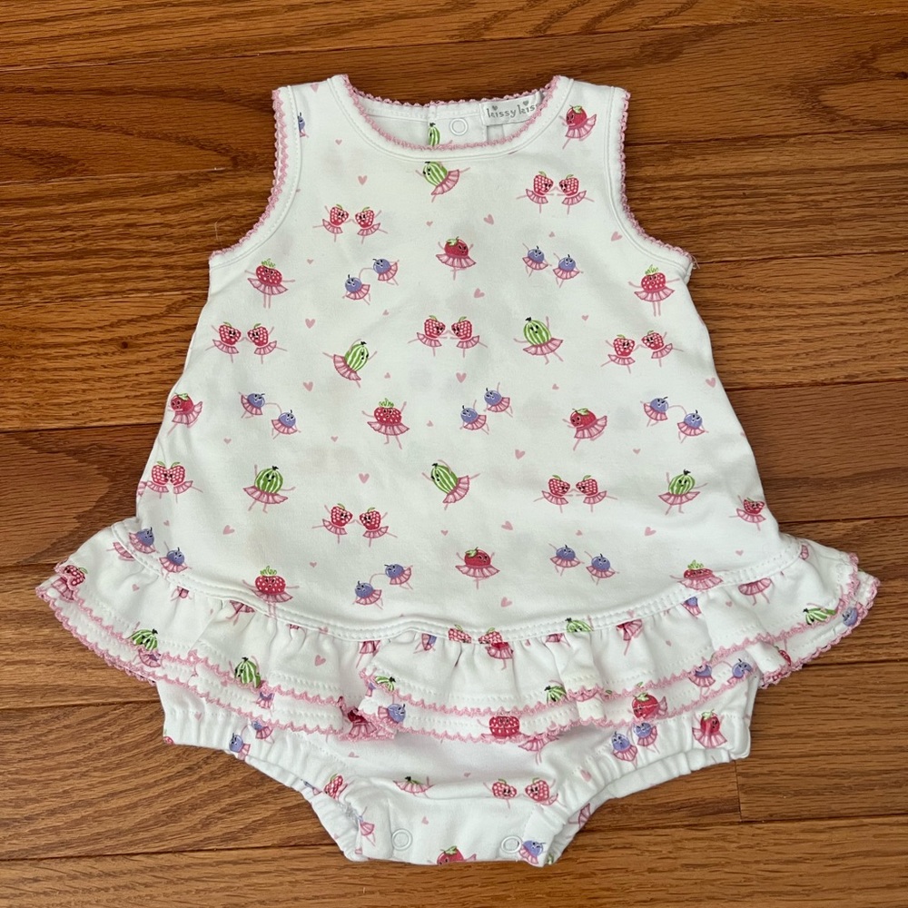 Kissy Kissy bubble romper/bodysuit